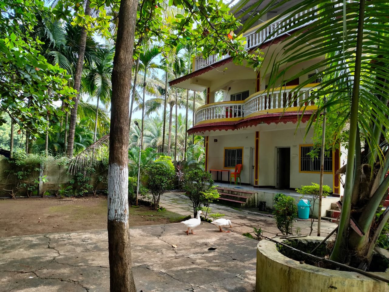 Nisarg Tourist Home